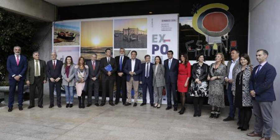 INAUGURACION DE LA XLIII EDICION DE EXPOPLAYA. Los empresarios de playa, reconocidos por ser el motor de la economía La Junta de Andalucía se comprometió durante la celebración de Expoplaya, en Torremolinos, a acelerar la renovación de concesiones a