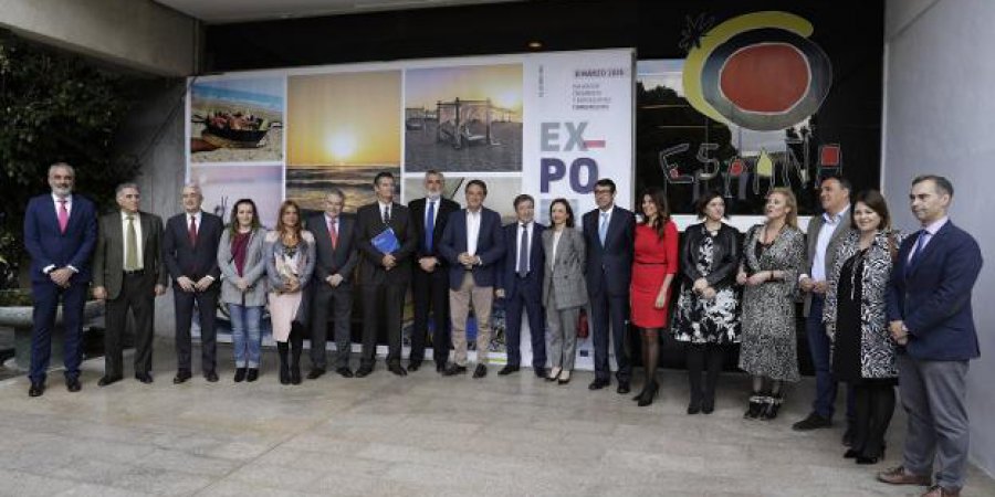 INAUGURACION DE LA XLIII EDICION DE EXPOPLAYA. Los empresarios de playa, reconocidos por ser el motor de la economía La Junta de Andalucía se comprometió durante la celebración de Expoplaya, en Torremolinos, a acelerar la renovación de concesiones a 